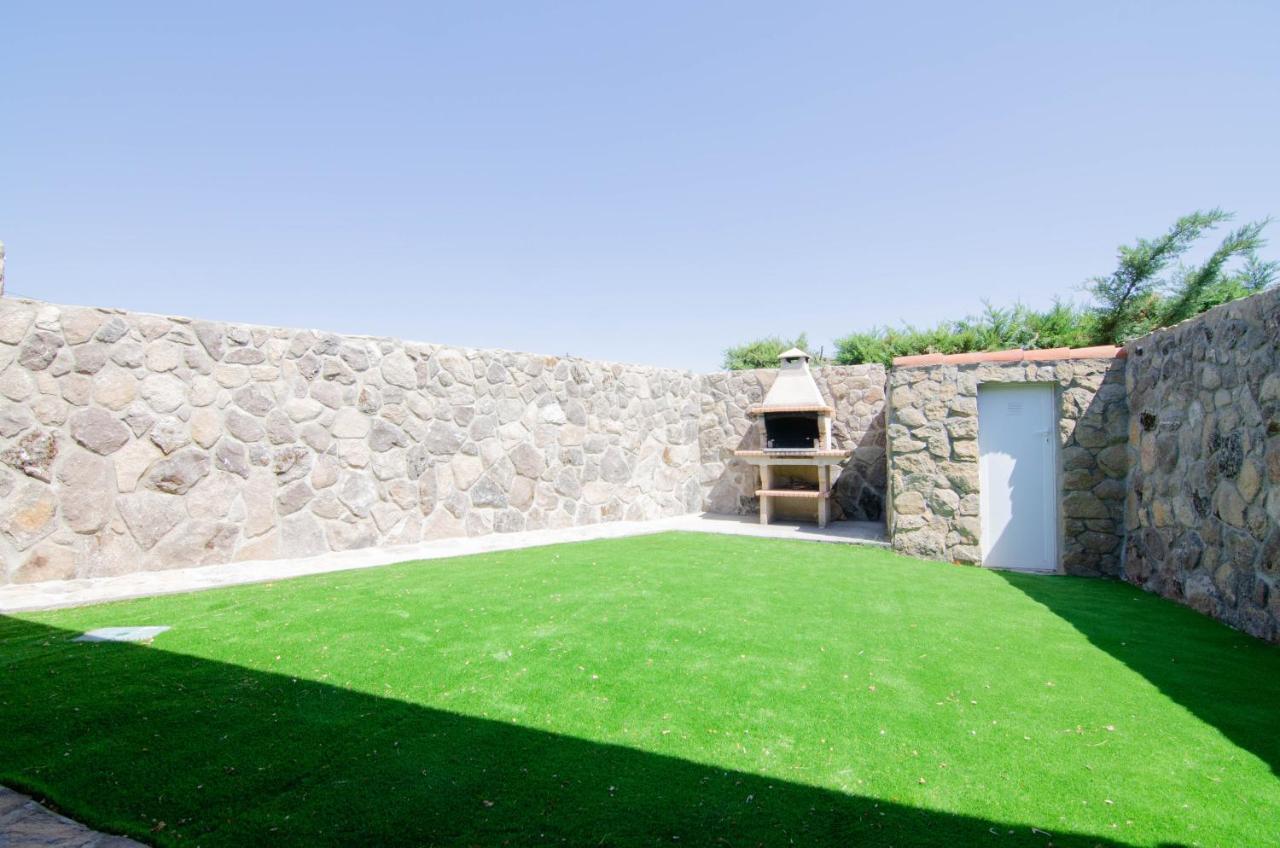 Casa Rural Los Cantaros. Zarapicos Exterior photo